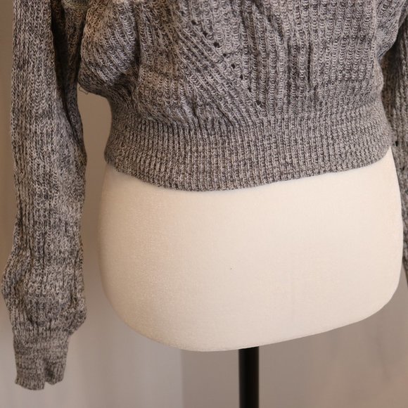 π΄3 for $20π΄ Cropped Knitted Sweatshirt - Picture 7 of 11